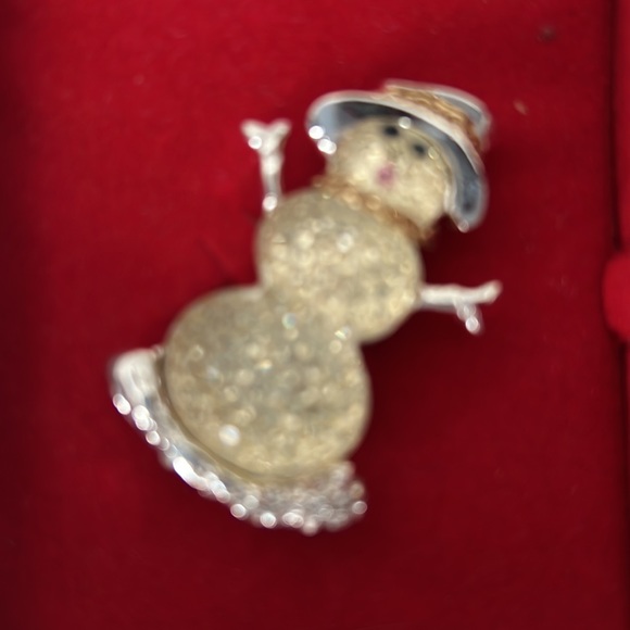 Snowman Pin or Pendant in a Christmas Box by MERRY & BRIGHT 2” Long Decorated - Picture 4 of 6